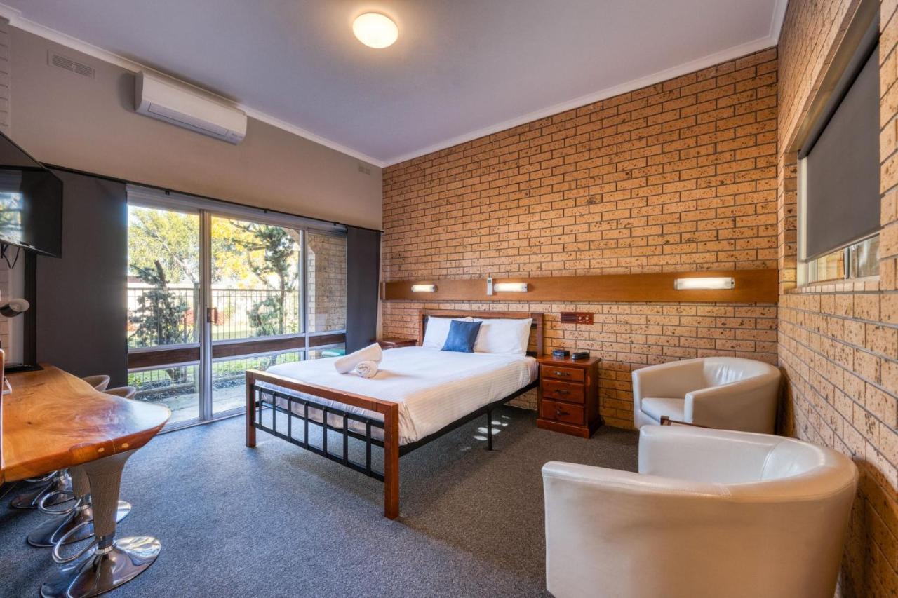 Colac Mid City Motor Inn Ngoại thất bức ảnh