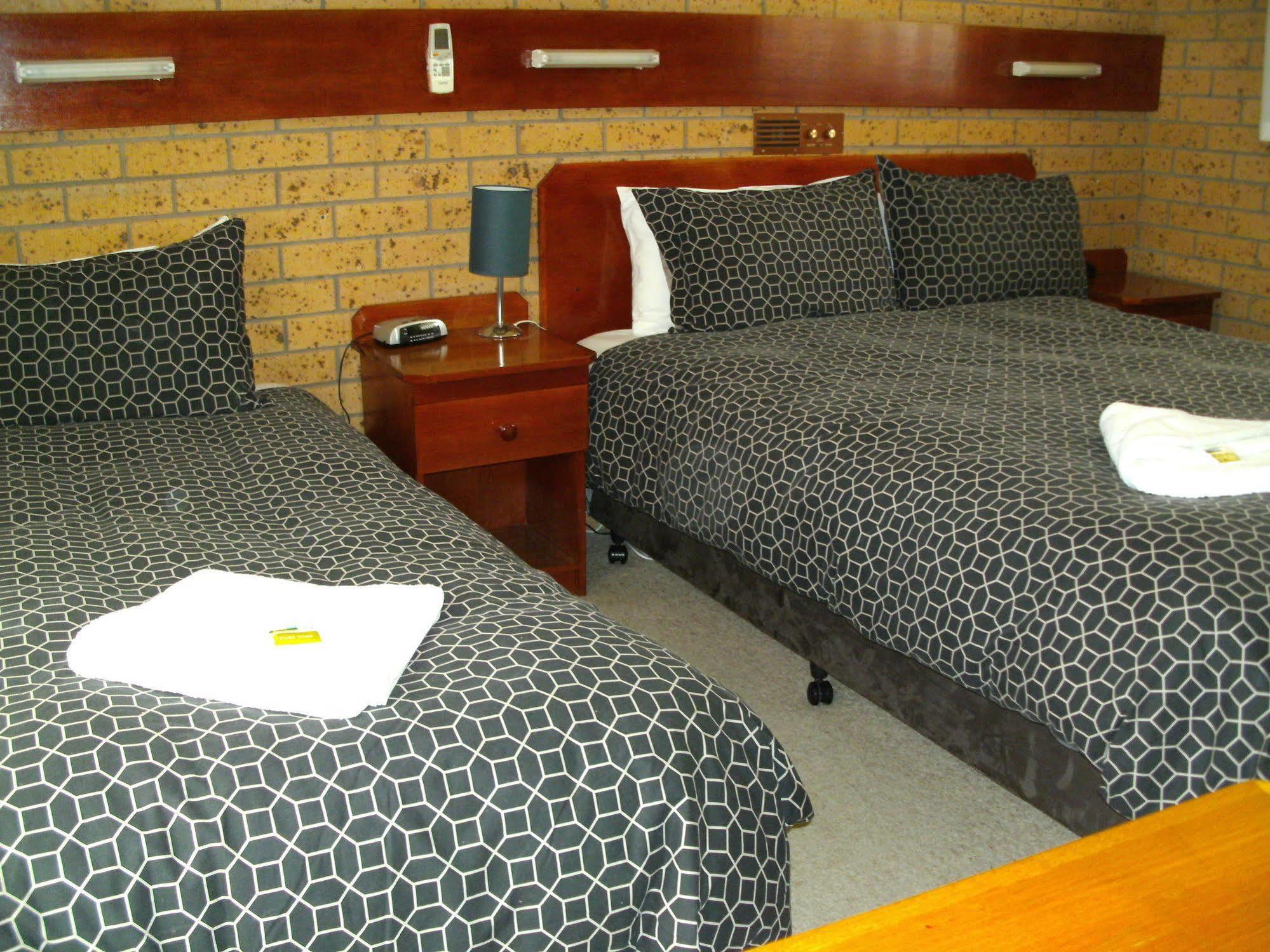 Colac Mid City Motor Inn Ngoại thất bức ảnh