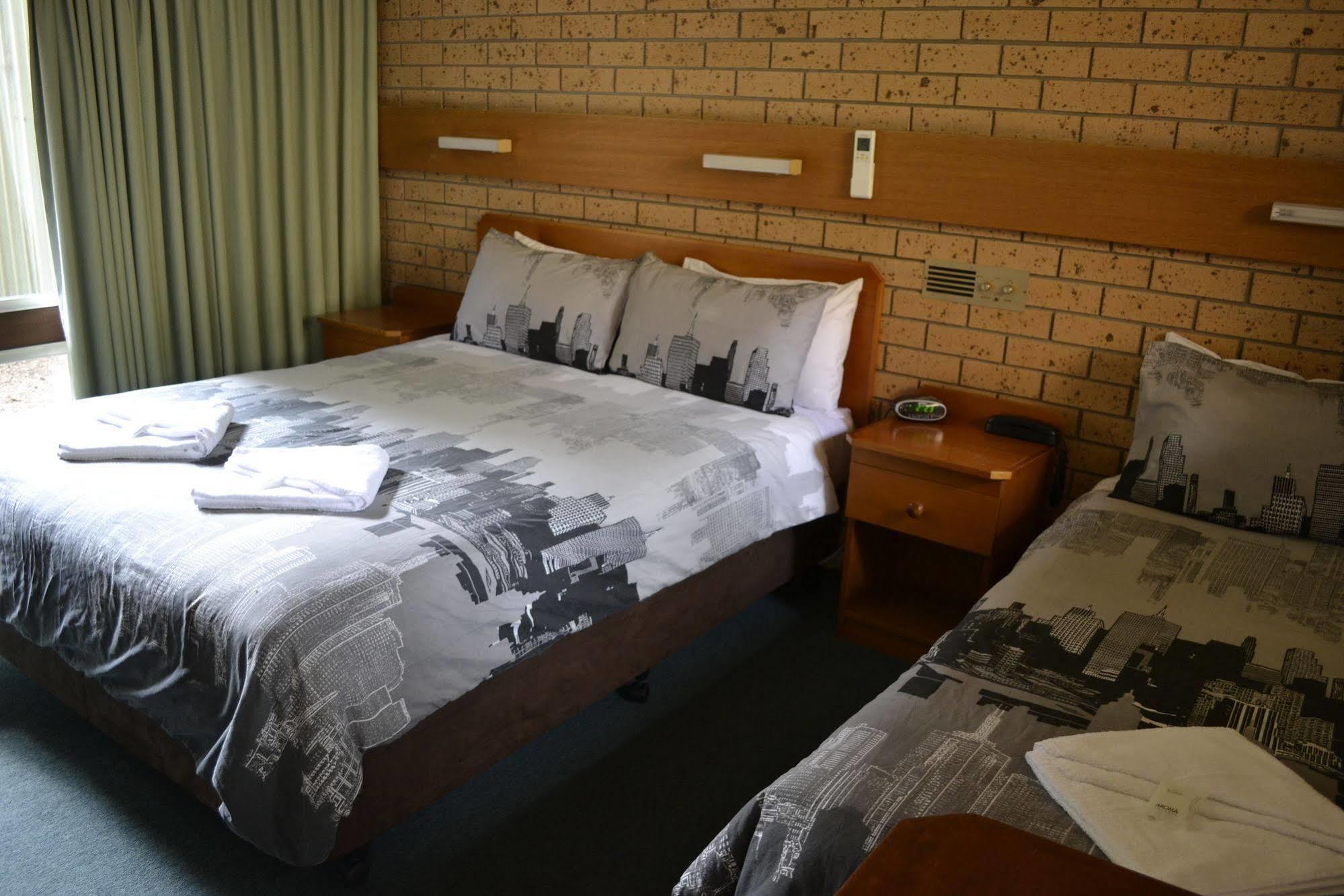 Colac Mid City Motor Inn Ngoại thất bức ảnh