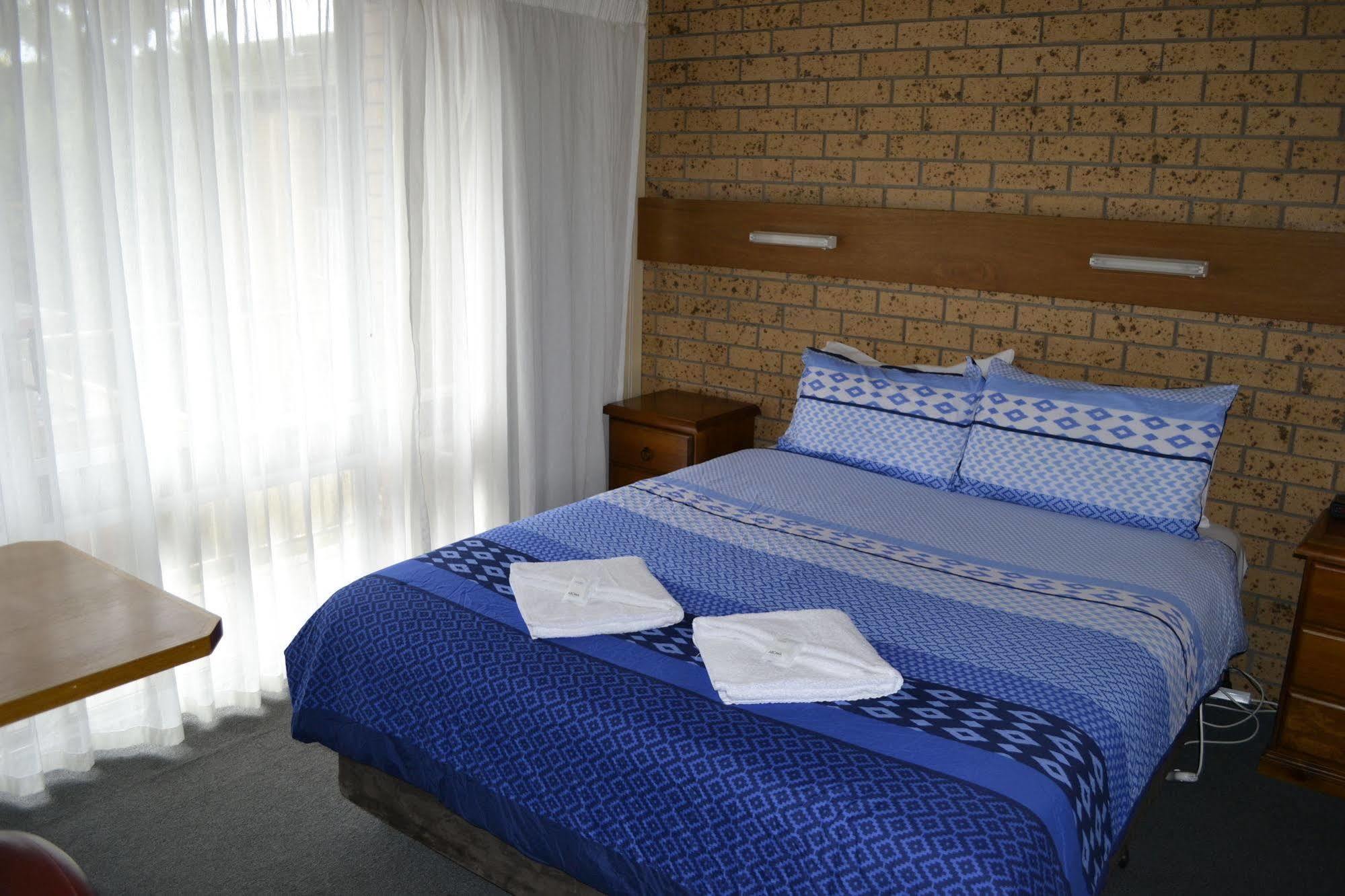 Colac Mid City Motor Inn Ngoại thất bức ảnh