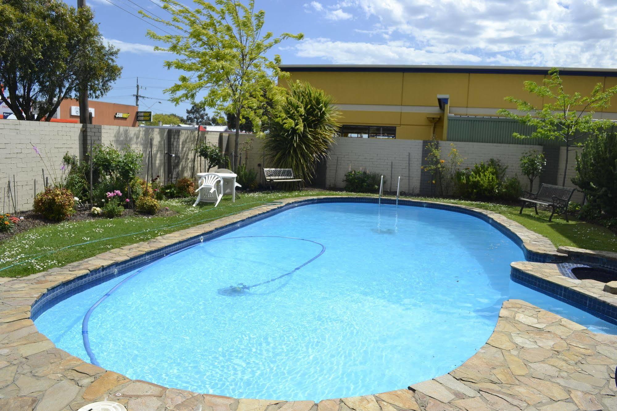 Colac Mid City Motor Inn Ngoại thất bức ảnh