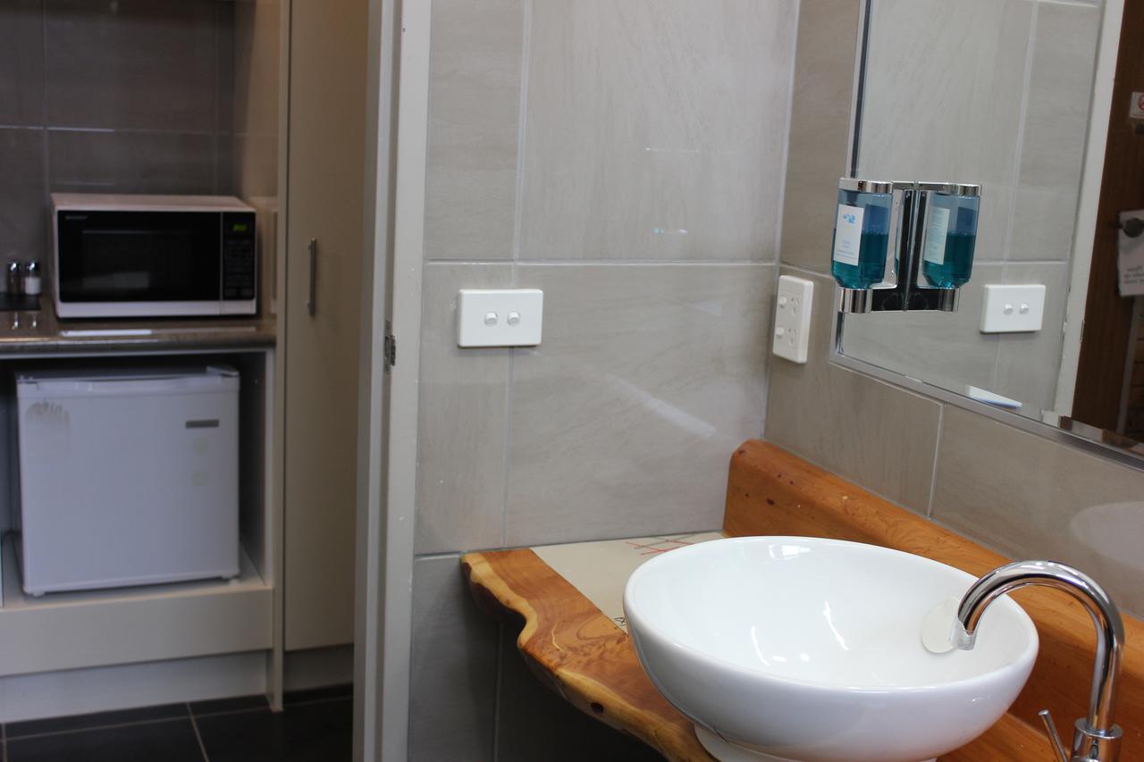 Colac Mid City Motor Inn Ngoại thất bức ảnh