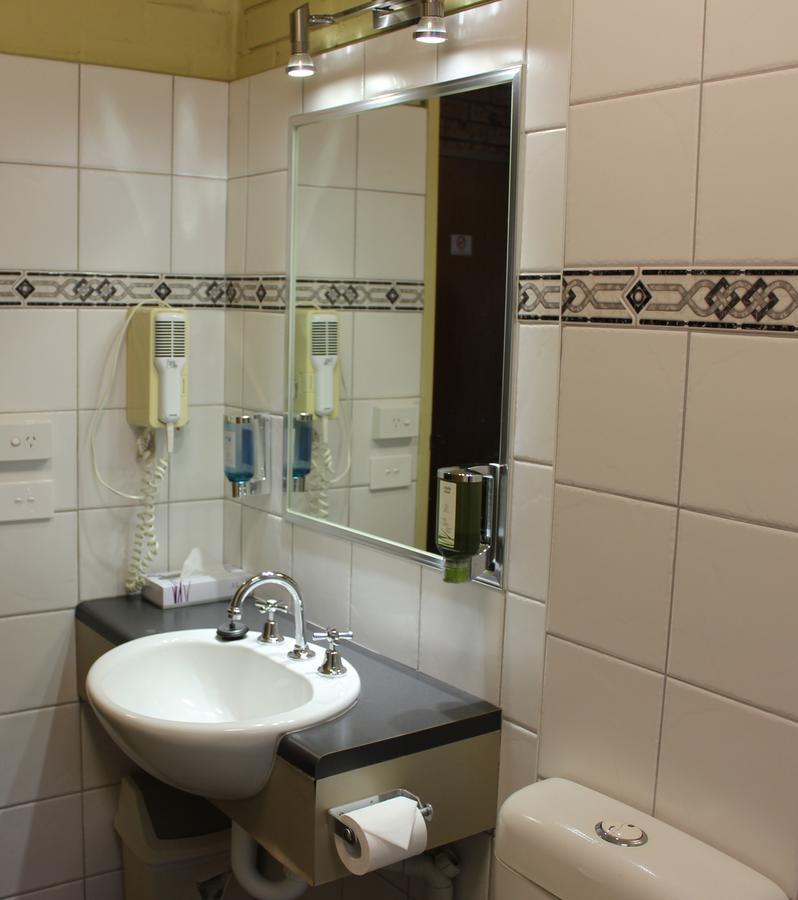 Colac Mid City Motor Inn Ngoại thất bức ảnh